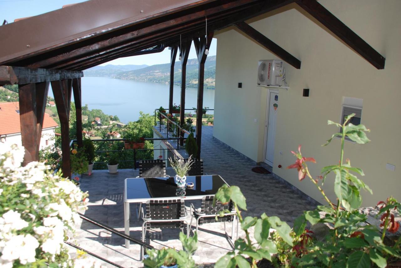 Apartment Danubius Donji Milanovac Exterior foto
